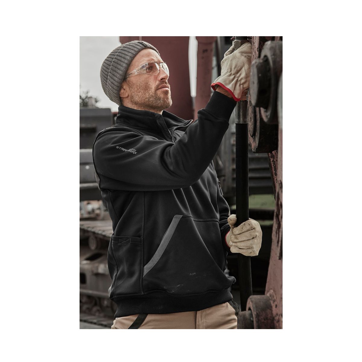 Syzmik Unisex Streetworx Water Resistant 1/4 Zip Pullover ZT665
