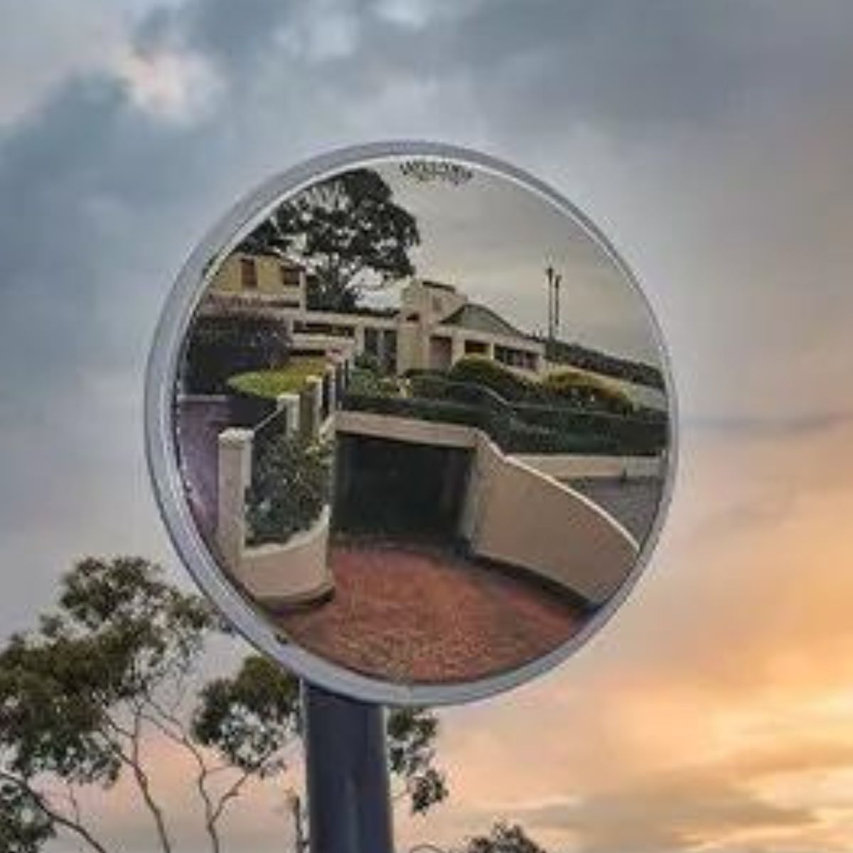 Safe-T-View Premium Outdoor Convex Mirror